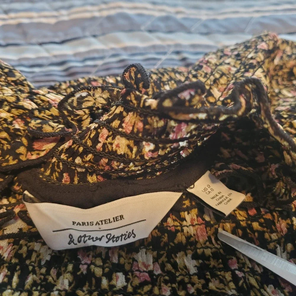& Other Stories Sz 0 Sheer Smocked Mock Neck Lined Floral Print Mini Dress